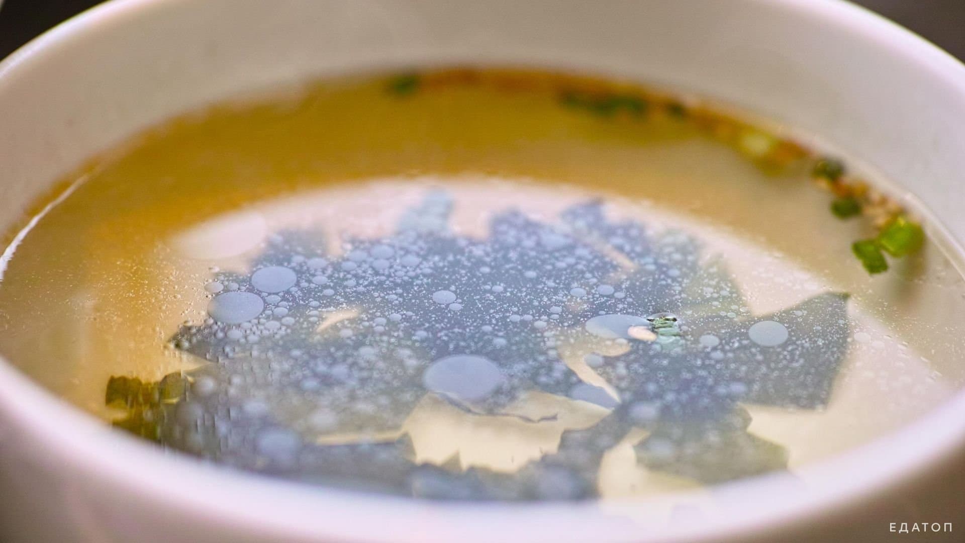 Суп с морской капустой.