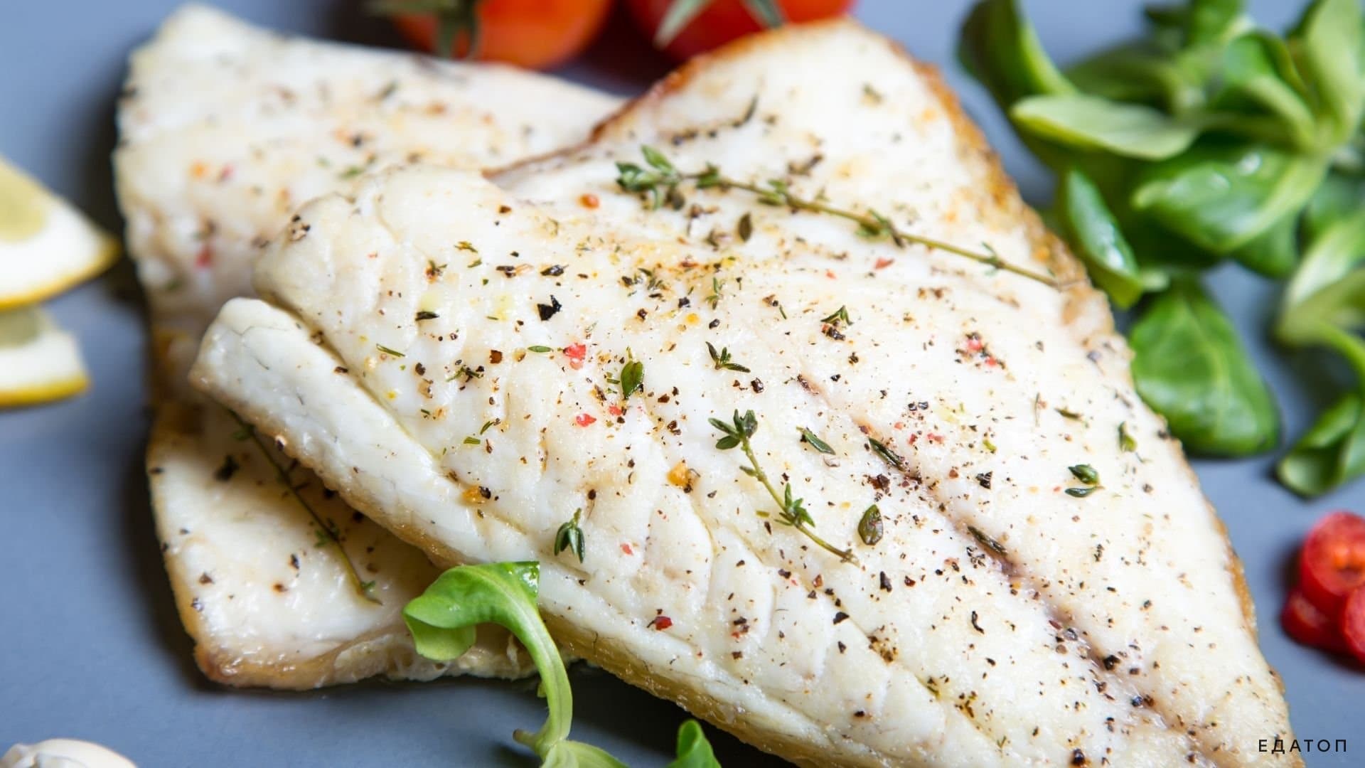 При недельной диете на черешне в меню включают салаты и куриное мясо.