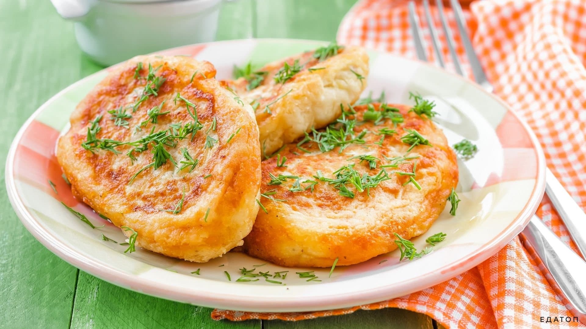 Картофельные зразы с грибами очень сытные.