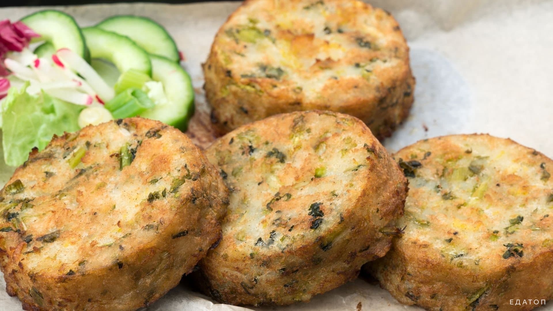 Жаркое из капусты и картофеля - гарнир к мясу.