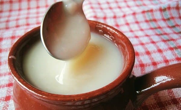Овсяной кисель вкусен в любом состоянии.