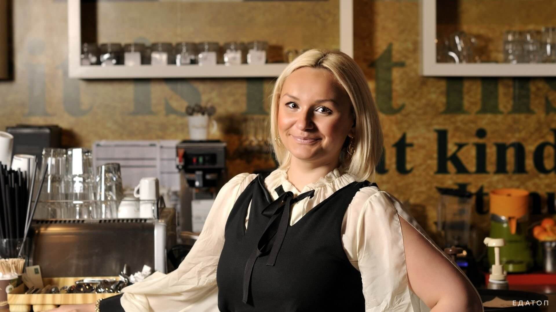 Раннер должен обладать коммуникабельностью и приятной внешностью.