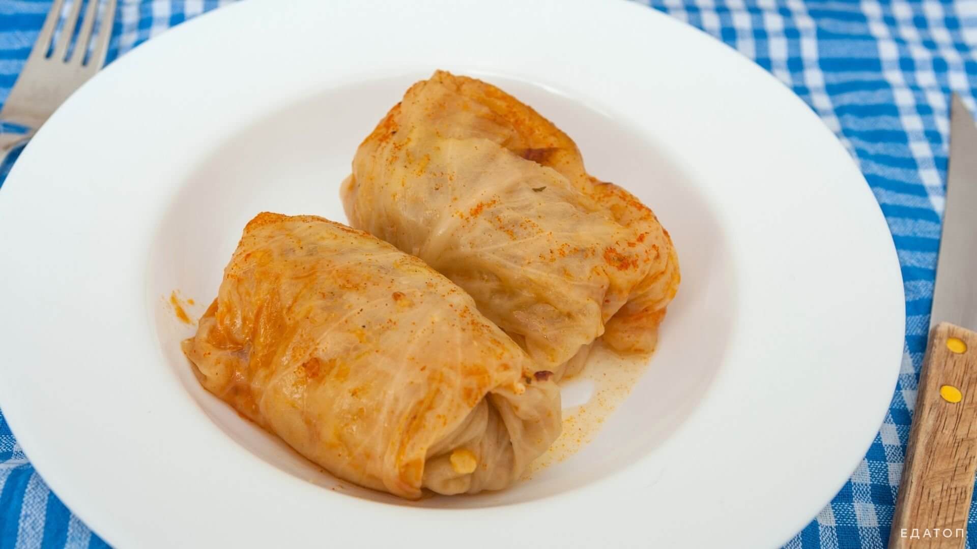 Питательные голубцы с грибами и оливками.