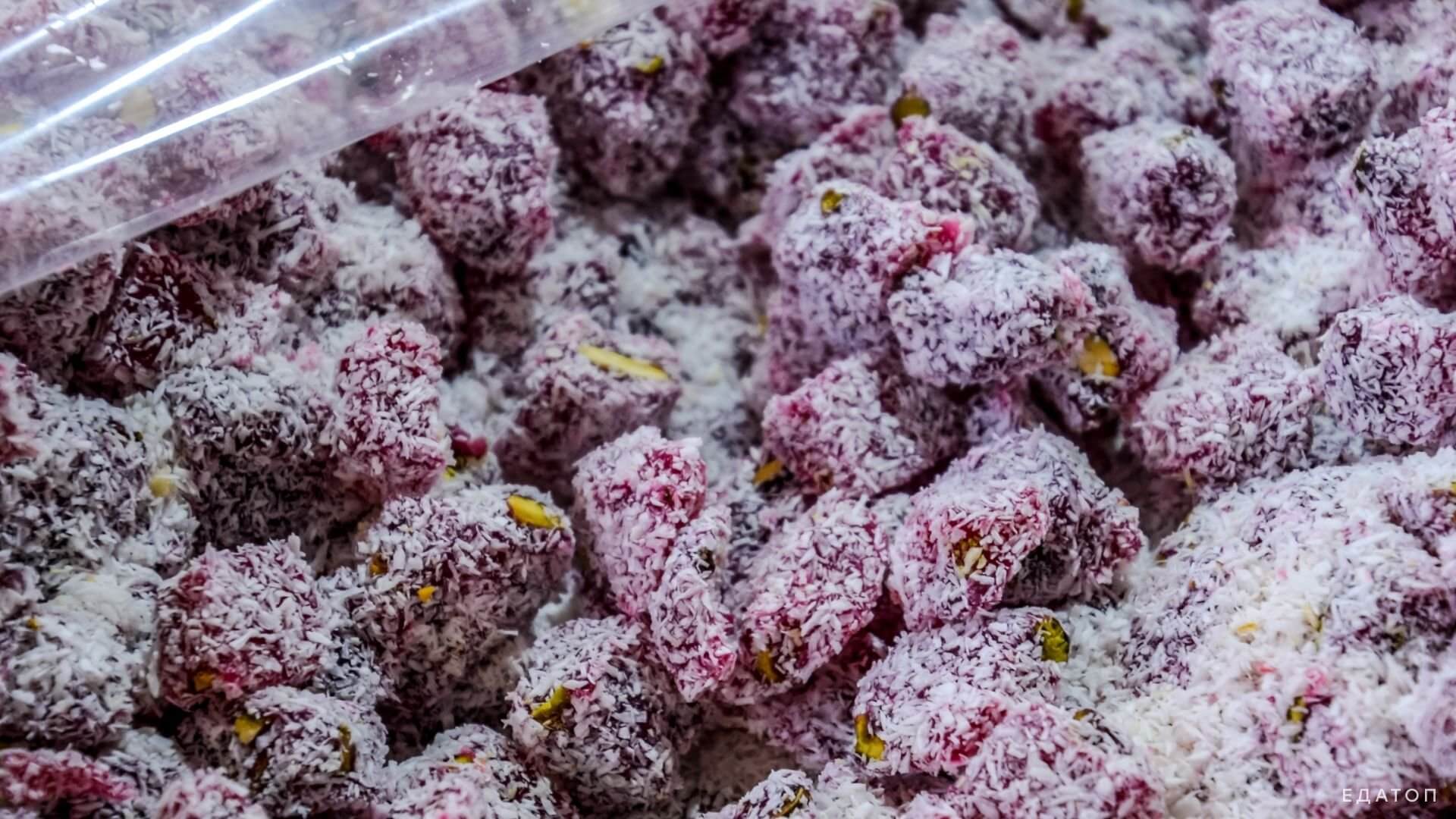 Мармелад с кокосовой стружкой – диетическая сладость, которую можно купить в магазине.